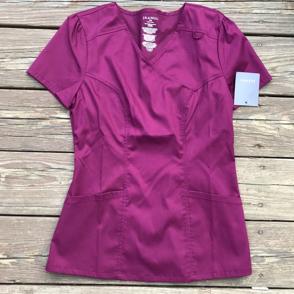 Jaanuu NWT wine mock wrap scrub top